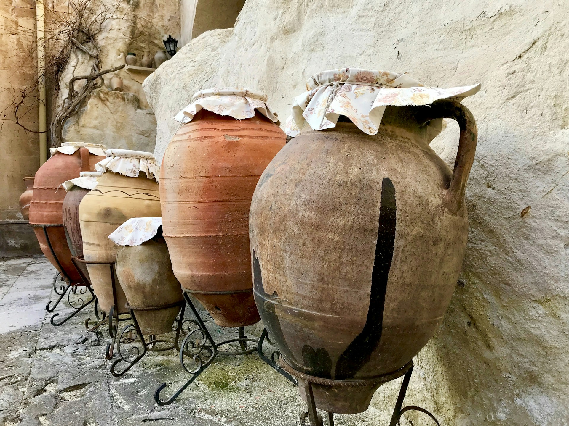 Amphorae: Oldest Wine Agig Vessels